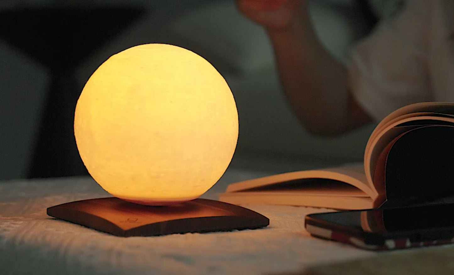 Mini LunaSpin Lamp Walnut