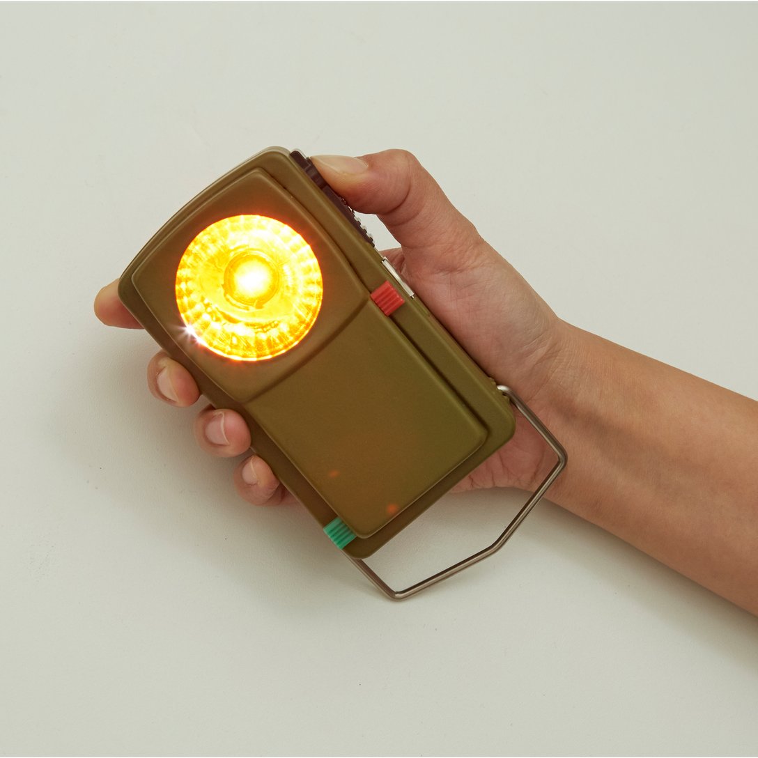 Huckleberry morse code light