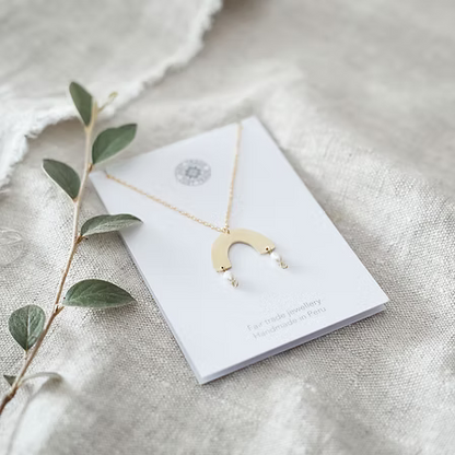 Pearl Mini Arch Pendant Necklace