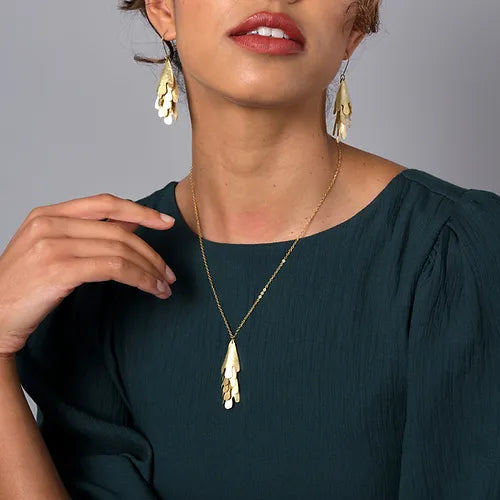Seaweed Cascade Pendant Necklace