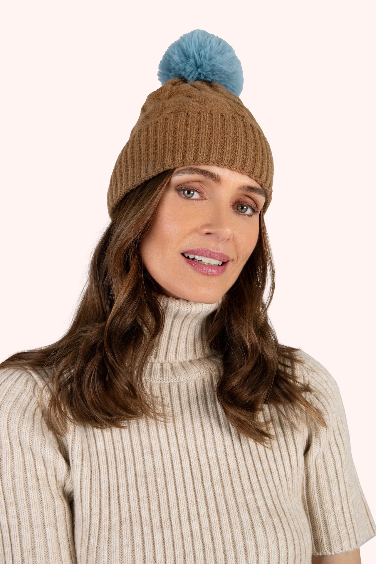 Elise Bobble Hat (Chocolate/Ice)