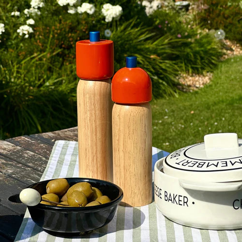 Maegen Large Salt/Pepper Grinder Orange & Blue