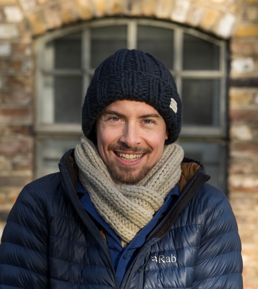 KuSan Beanie Turn Up Thick Yarn (Navy)