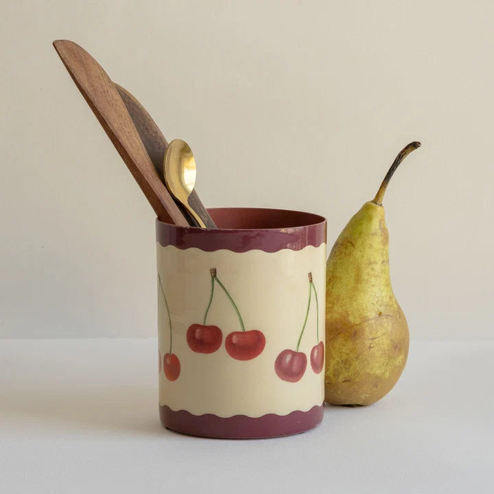 Enamel Pot Everything For Cherries