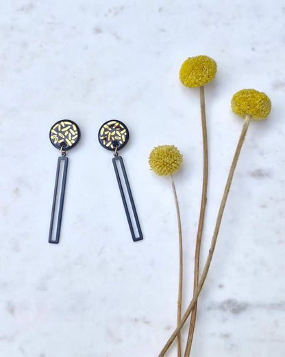Confetti Dangle Studs With Black Bars - Black/Gold Dashes