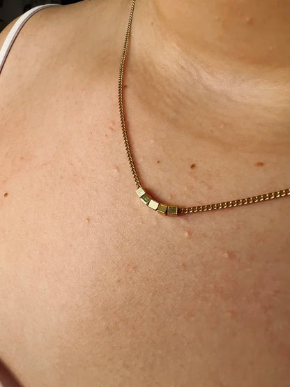 Finn Necklace