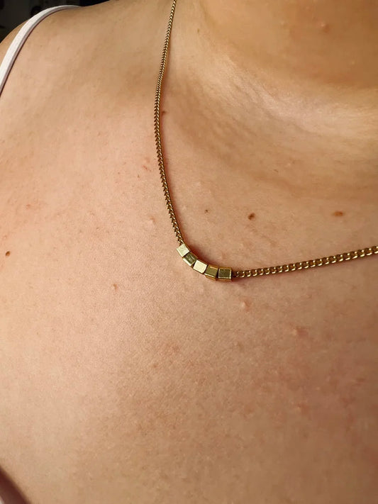 Finn Necklace