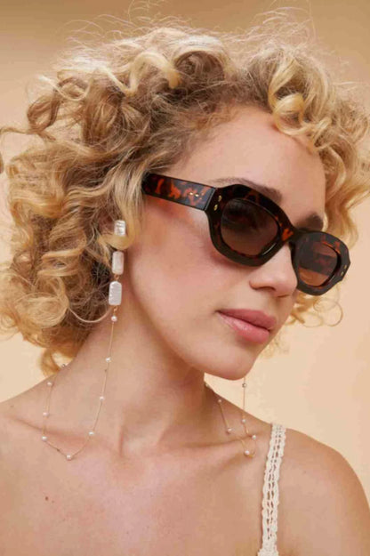 Delicate Glasses Chain with Pearl