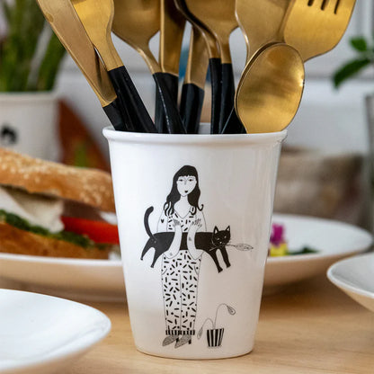 Porcelain Cup Black Cat